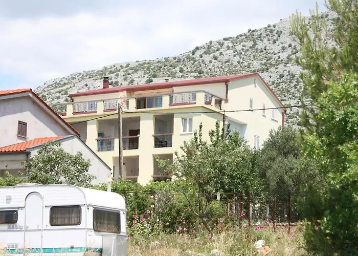 Lägenhet By The Sea Starigrad, Paklenica - 3331 Starigrad Paklenica
