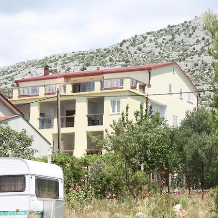 Appartement By The Sea Starigrad, Paklenica - 3331 Starigrad Paklenica